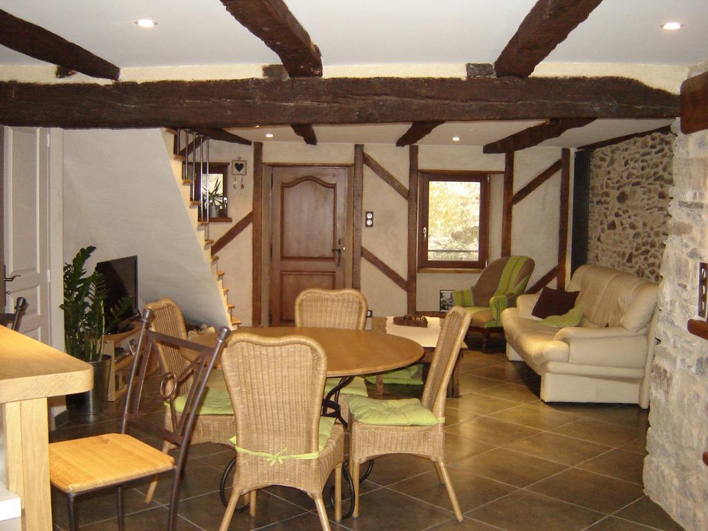 Les Hotes Du Lac, Chambres Et Tables D'Hotes Mandailles  Exterior foto
